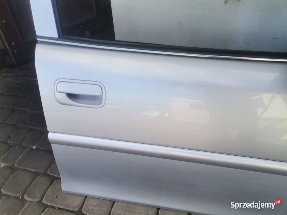 DRZWI PRAWY TYŁ OPEL VECTRA C SEDAN Z158