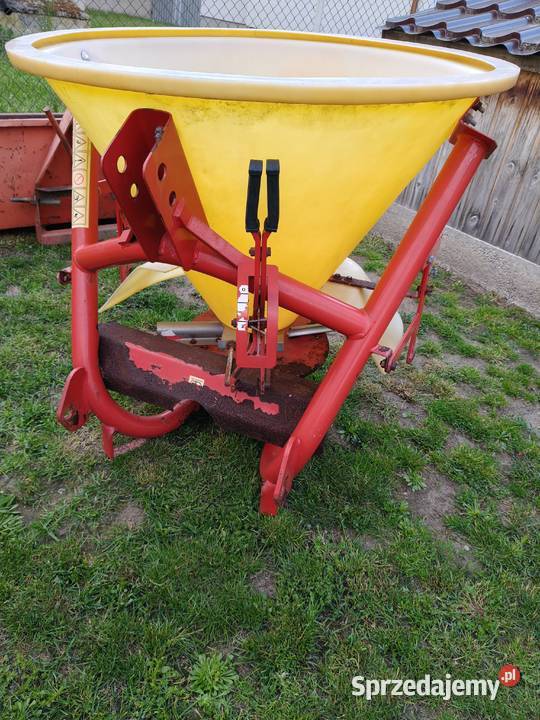 Rozsiewacz zawieszany 200l