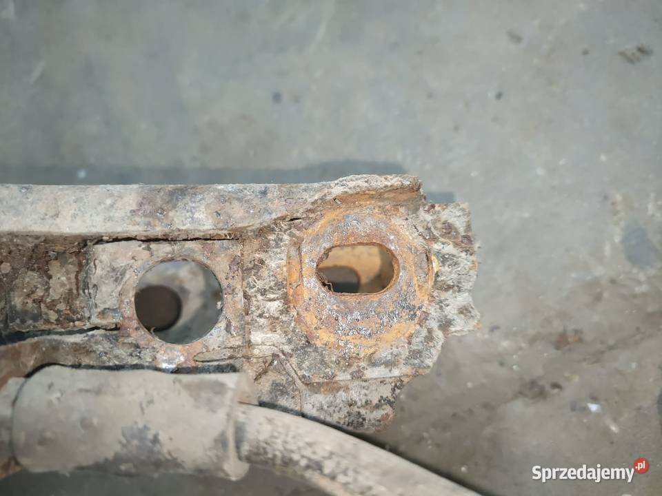 Wahacz wahacze tył tylny dół dolny Audi a4 b5 Sanok