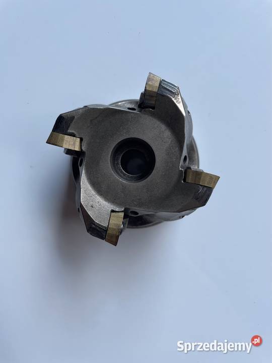 Głowica MITSUBISHI AJX 14080A04R z chłodzeniem łódzkie Czarnożyły sprzedam