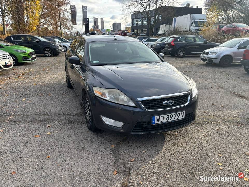 Wynajem Ford Mondeo Kombi Komfort i przestrzeń Warszawa