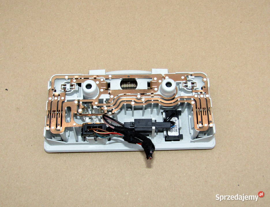 LAMPKA OŚWIETLENIA WNĘTRZA SEAT IBIZA V 6F KJ1 Oświetlenie kabiny Mysłaków sprzedam