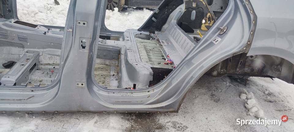ĆWIARTKA PRÓG BOK LEWA STRONA AUDI Q5 8R osobowe Przystajń sprzedam