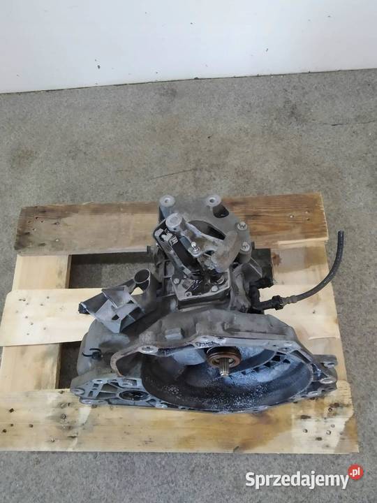 SKRZYNIA BIEGÓW 24580479 12 16V Opel Corsa V