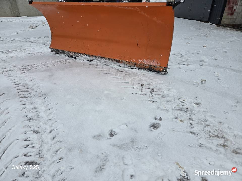 Sprzedam pług do odśnieżania Maszyny rolnicze Krzczonów-Sołtysy sprzedam