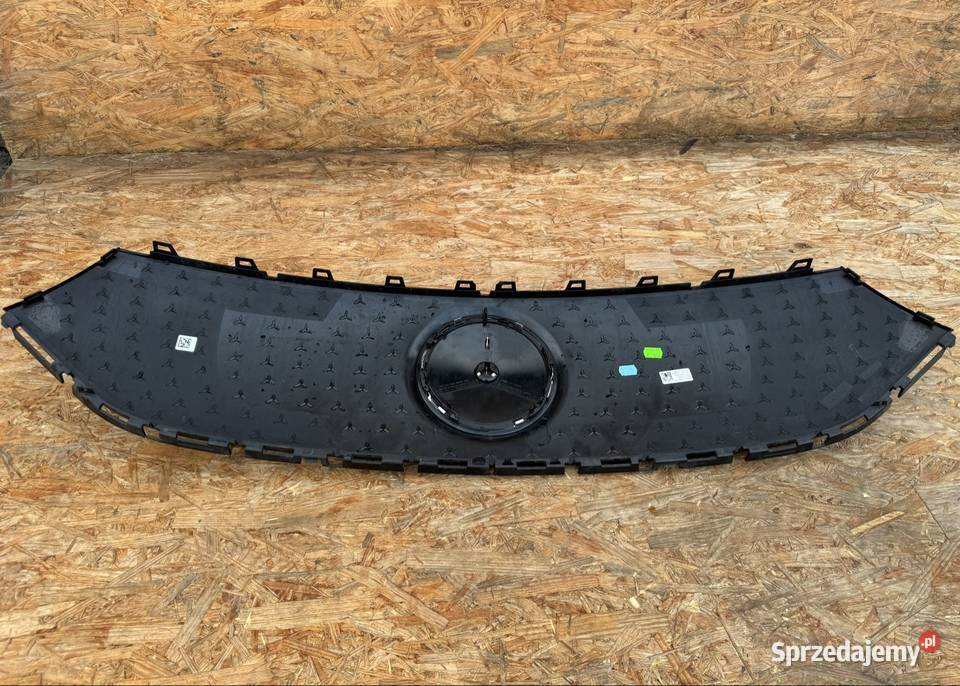 Grill atrapa chłodnicy Eqa w243 lift a2438885700 Międzychód