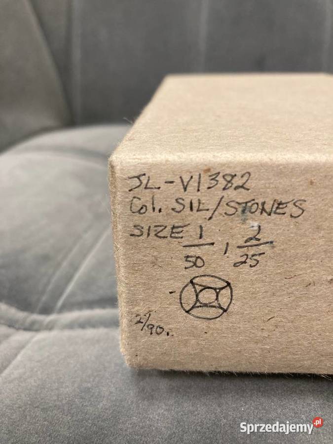 Nowe bajkowe kryształowe guziki Swarovski Nisko sprzedam