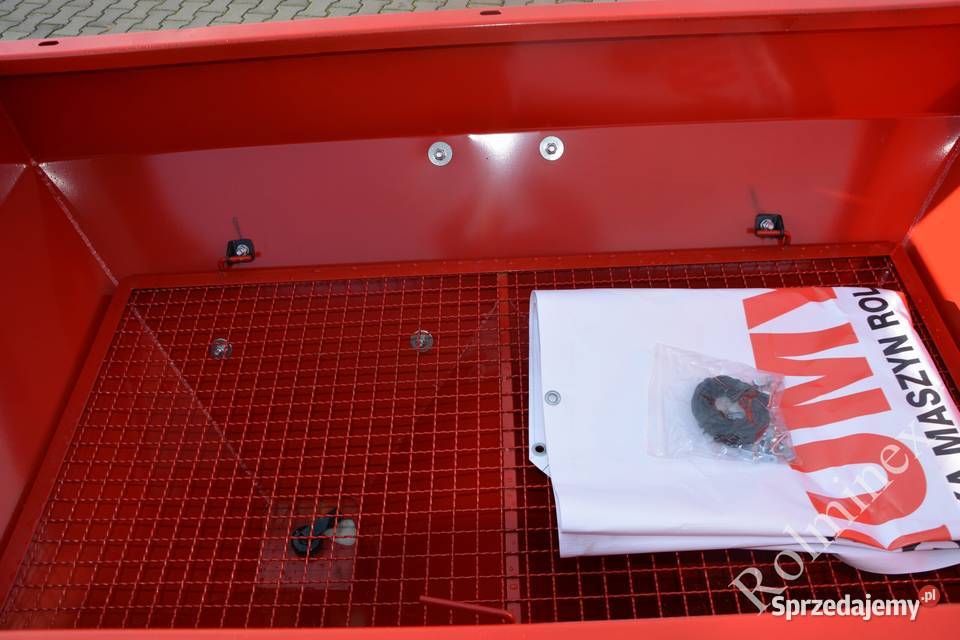 Rozsiewacz do nawozów Strumyk TYTAN 600 litrów Strzyżów