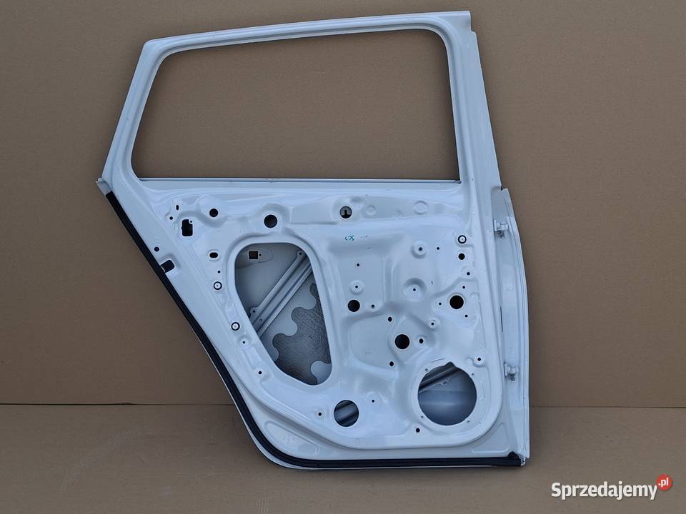 SKODA SCALA DRZWI LEWY TYŁ LEWE TYLNE 657833311 lubuskie sprzedam