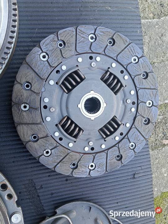 Kompletny zestaw sprzęgła Golf MK2 16D 200mm Frysztak