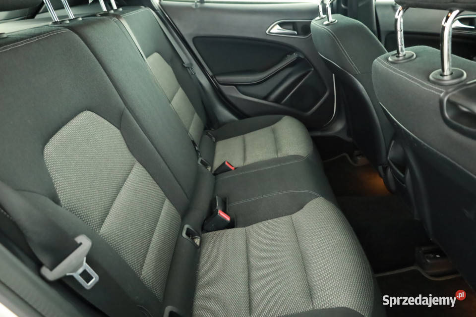 Mercedes GLA GLA 180 mazowieckie