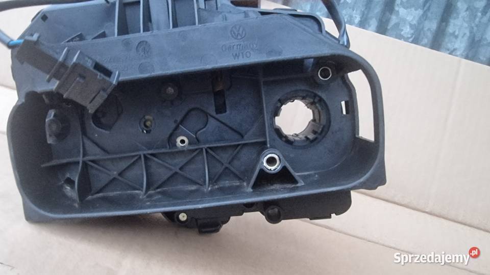 Zamek klapy tył VW T5 Caravelle Multivan Kraków