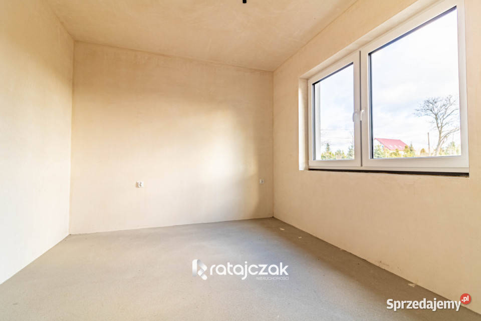 sprzedaży domu wolnostojącego 180m2 Kłodawa