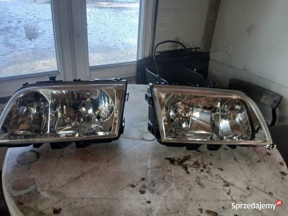 Lampy przód Mercedes W202 1800cm3 Łask sprzedam