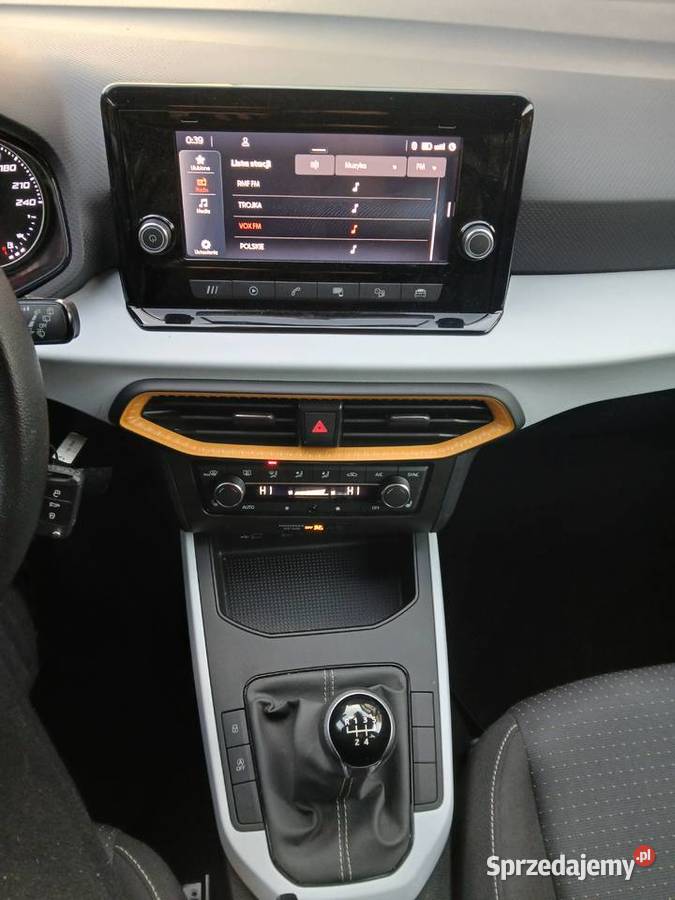 Seat Arona 082022 11 przebiegu gniazdo AUX Siedlce