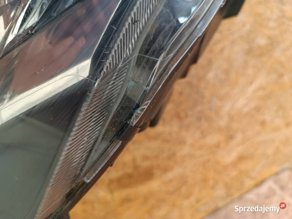 LAMPA REFLEKTOR PRAWY PRZÓD EU JK2113W029DJ FORD