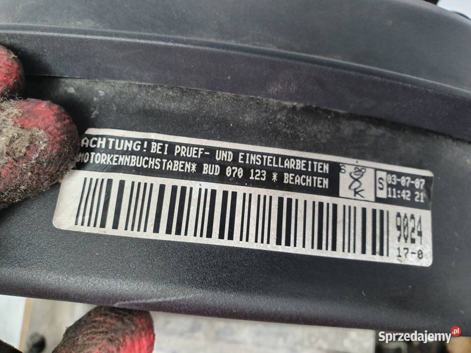 SILNIK SŁUPEK VOLKSWAGEN GOLF V BUD 14 80 Pozostałe Lipno sprzedam