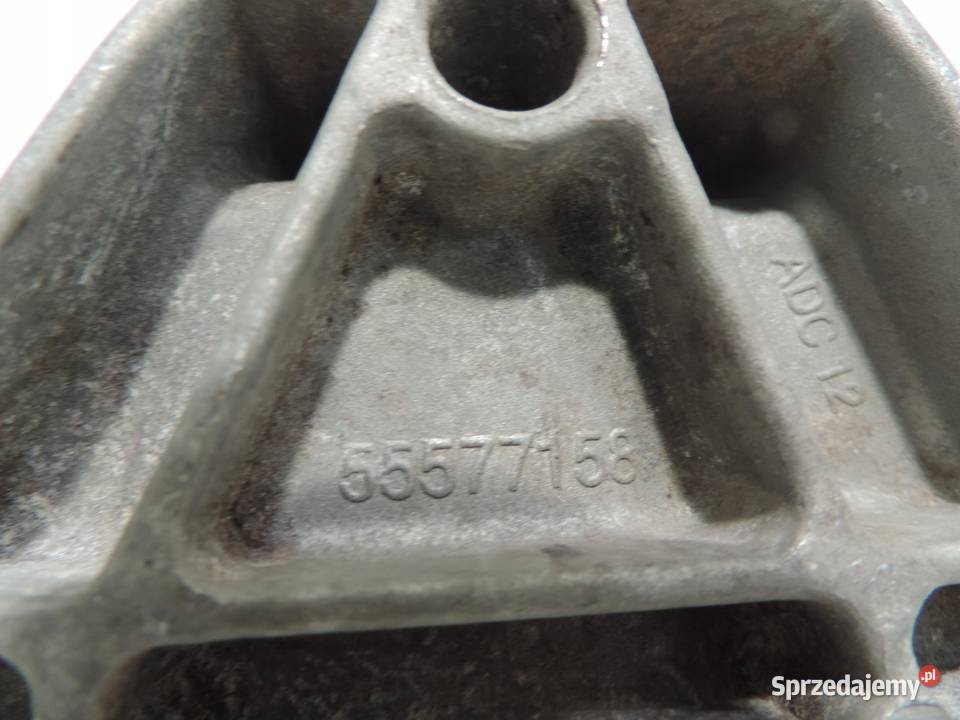 OPEL MOKKA 16 XER ŁAPA WSPORNIK SILNIKA 55577158 osobowe sprzedam