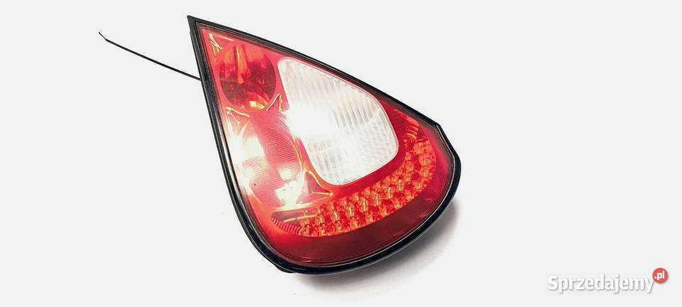 LAMPA PRAWA TYŁ JAGUAR XJ Lipno
