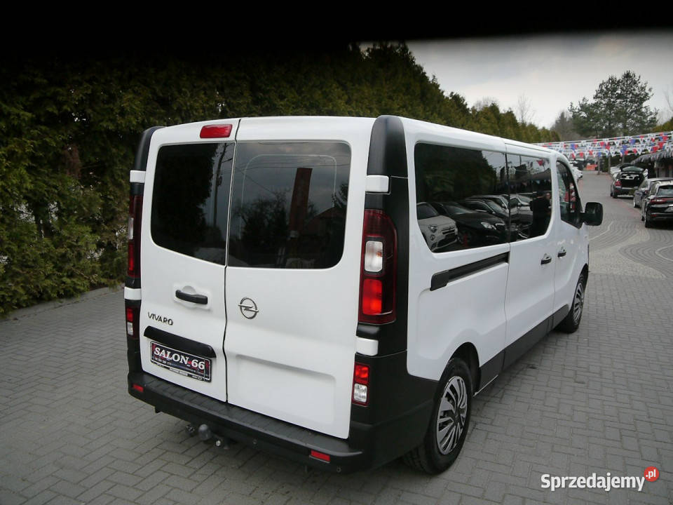 Opel Vivaro Długi 9osob Stan b 100bezwypadkowy Opel Częstochowa