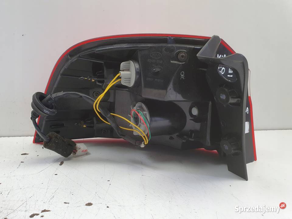 Kia Rio III 1117r TYLNA TYLNIA LAMPA LED PRAWA Rudka sprzedam