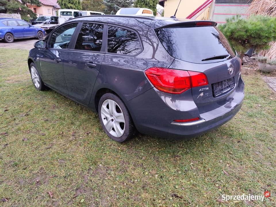 Opel Astra 14 Turbo Energy 120 2014r Rok produkcji 2014 Motoryzacja Rzeszów sprzedam