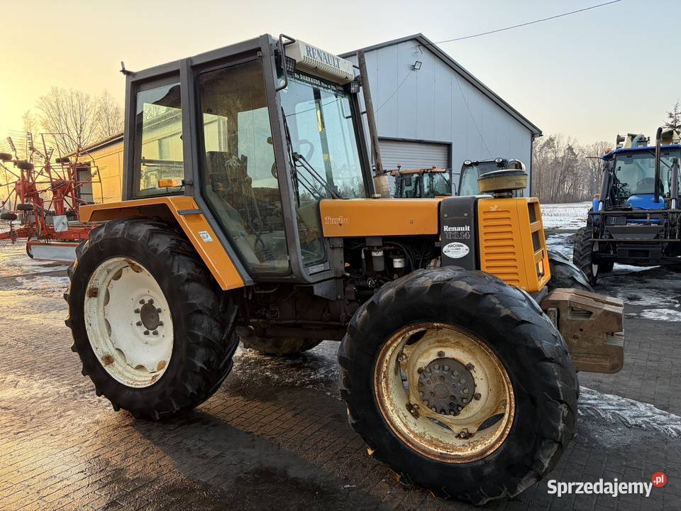 Renault 10314 traktor ciągnik rolniczy Myszyniec
