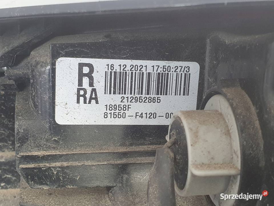 Toyota CHR CHR LIFT TYLNIA TYLNA LAMPA PRAWA Janów