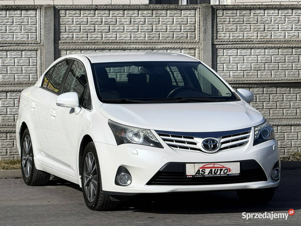 Toyota Avensis 20VVTi 152 Rok produkcji 2014 Węgrów