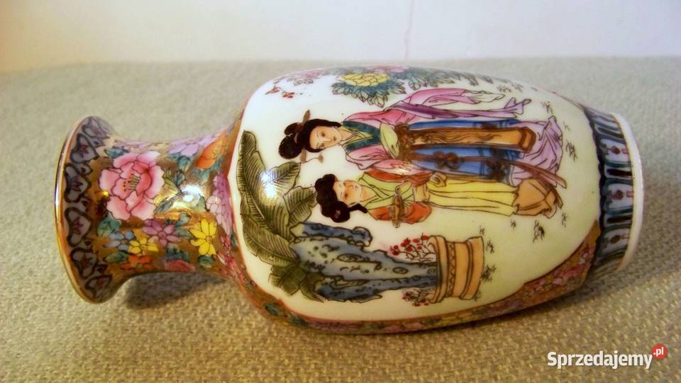 Chiński wazon porcelanowy