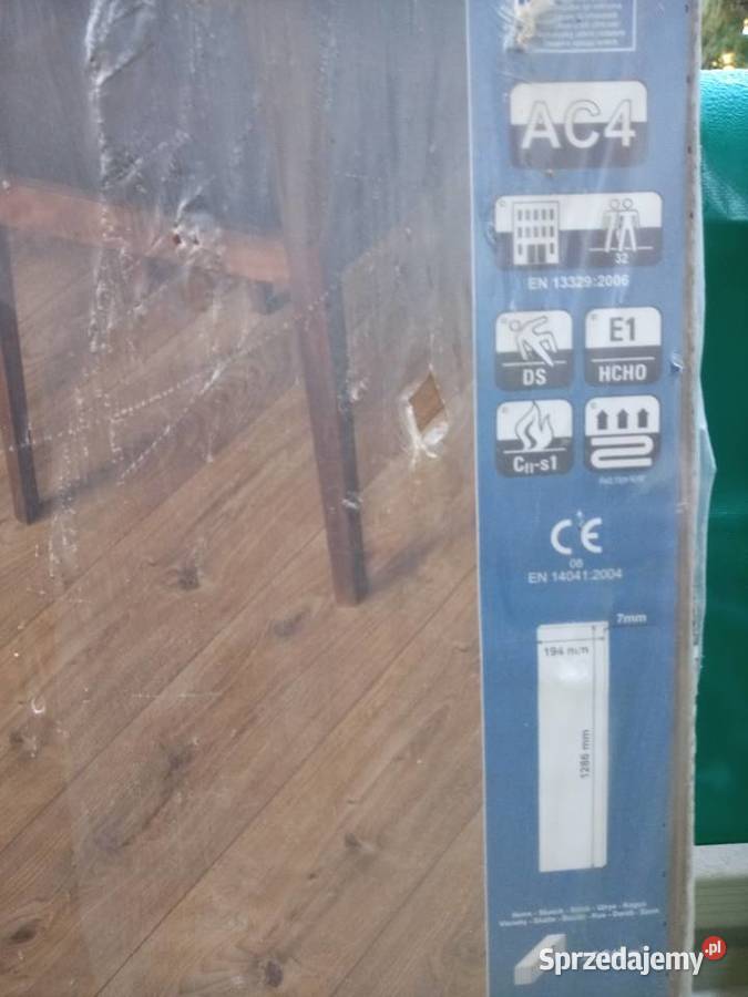 Panele podłogowe Classen AC4 brąz fuga 7 mm 5 m2