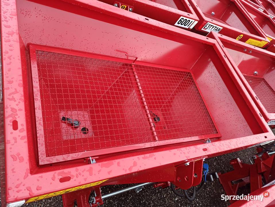 Rozsiewacz do nawozów STRUMYK Tytan 600 litrów nieuszkodzony Łęczyca sprzedam