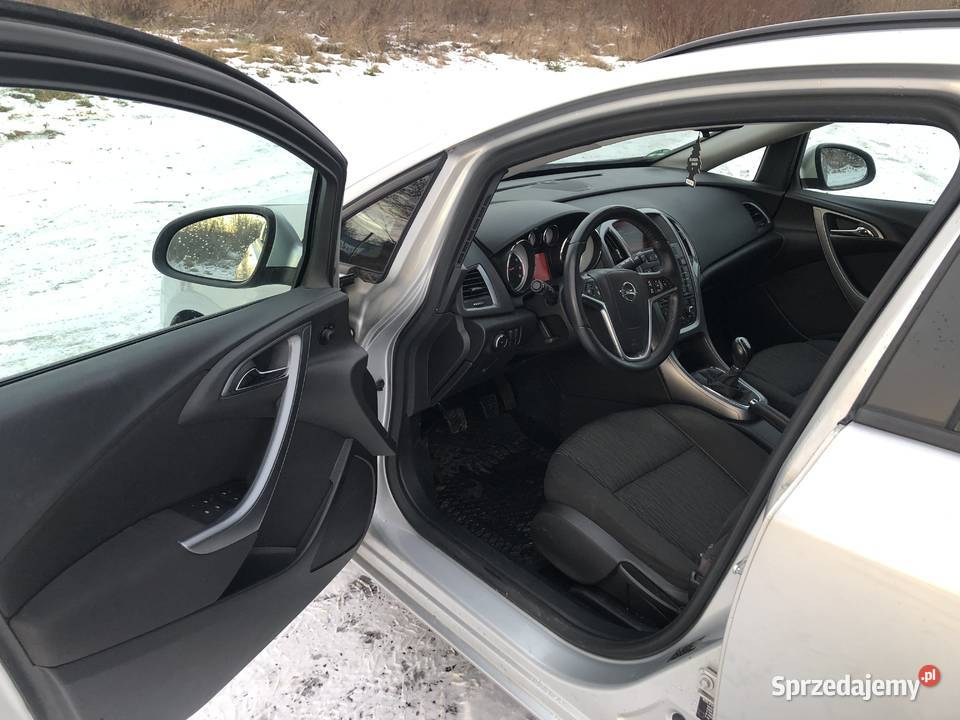 sprzedam Opel Astra 14 turbo serwisie Oleśnica sprzedam