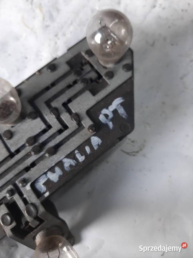 Renault Thalia listwa wkład lampy prawej tylnej Ksawerów