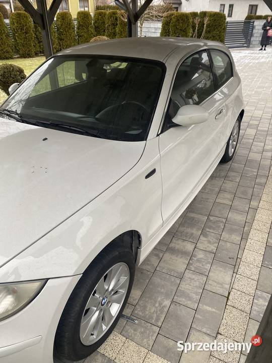 Uszkodzone BMW Seria 1 20 diesel 2007r sprzedam