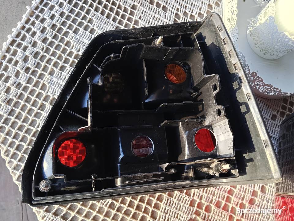 Lampy dymione Hella black red Golf 2 MK2 Frysztak