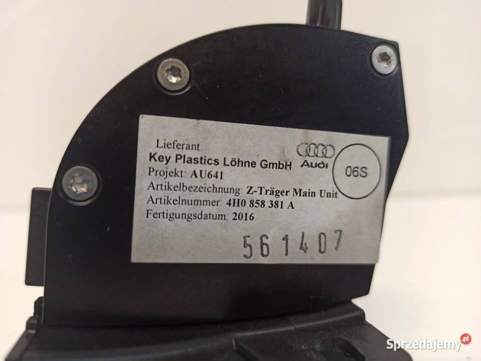 AUDI A8 D4 OSŁONA KLAPKA WYŚWIETLACZA 4H0858381A osobowe