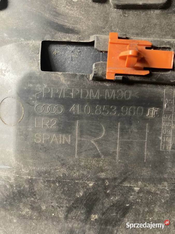 Listwa dzwi prawa Audi q7 4L0853960ef Wolsztyn sprzedam