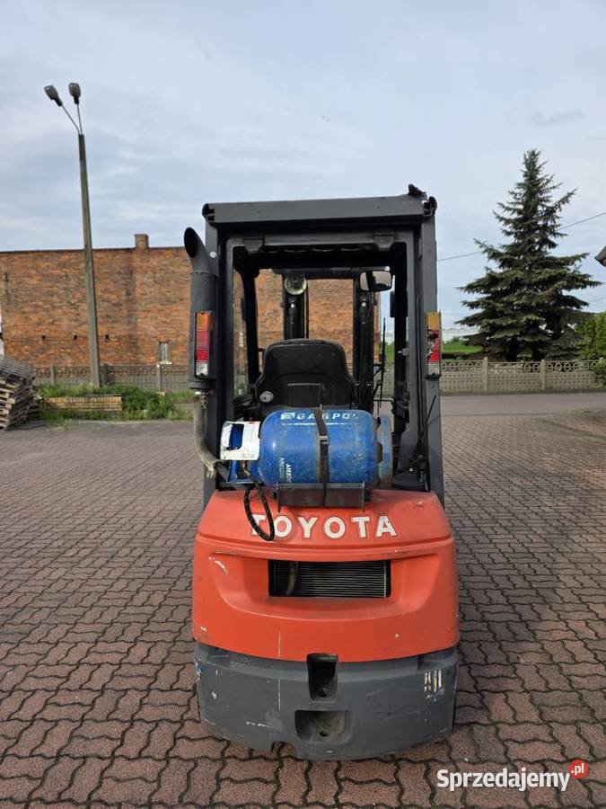 Wózek widłowy Toyota 427FGF18 triplex Kalisz