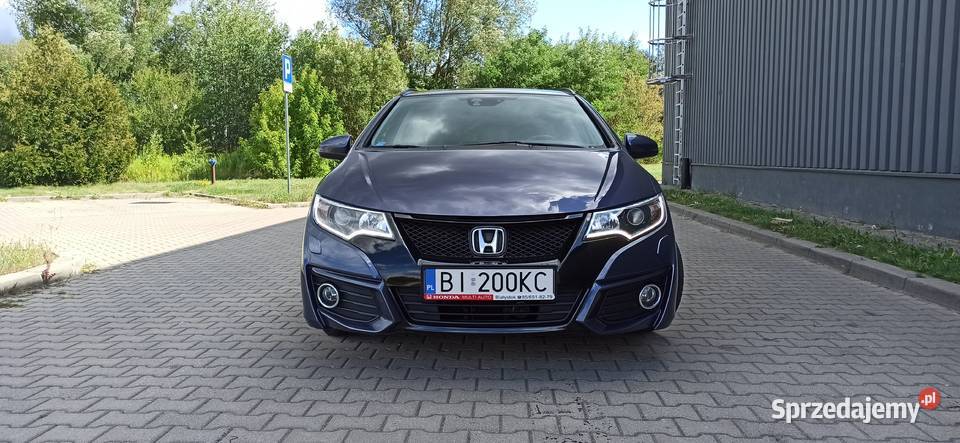 Honda Civic 18 Lift Kombi BezwypadkowySerwis ASO relingi dachowe Białystok