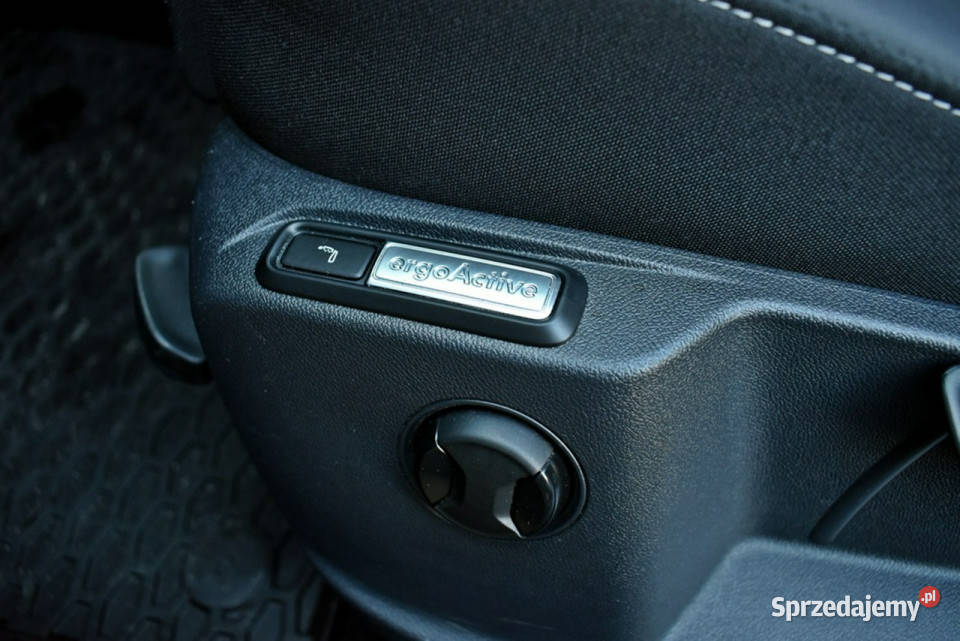 Volkswagen TRoc Bezwypadkowy Salon Polska Serwis T-Roc Samochody osobowe łódzkie Łódź