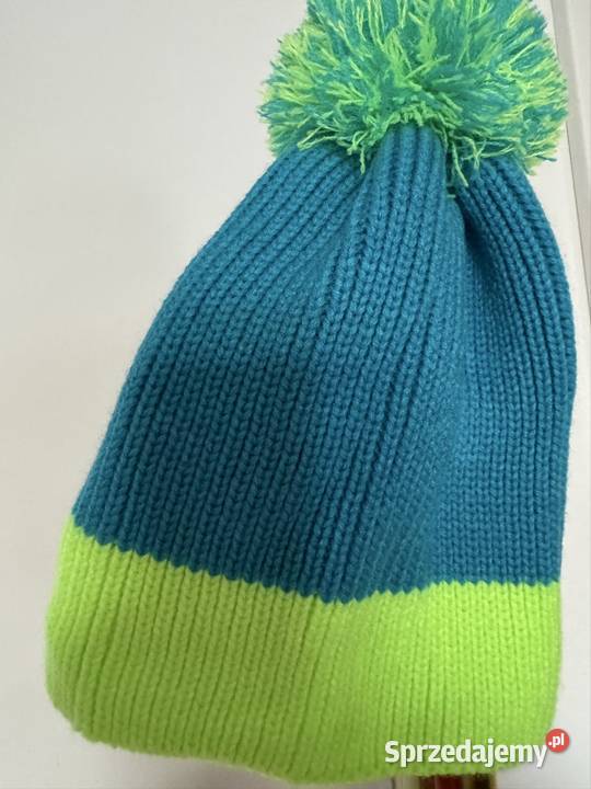 Czapka zimowa z pomponem unisex kolorowa z Nakrycia głowy Częstochowa sprzedam