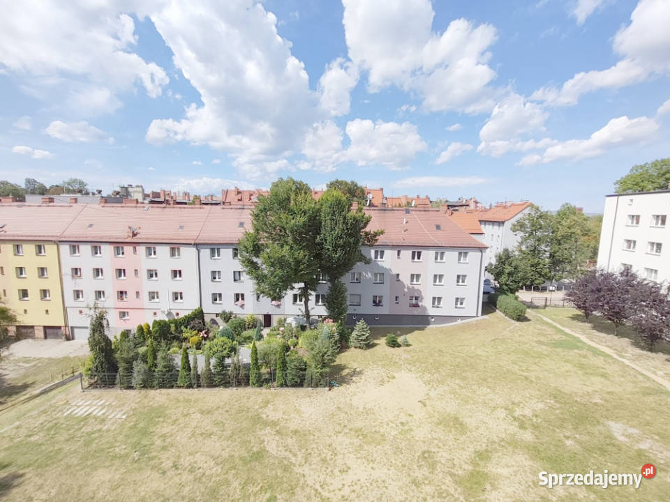 Mieszkanie 42 m w Śródmieściu 3 pokoje niski