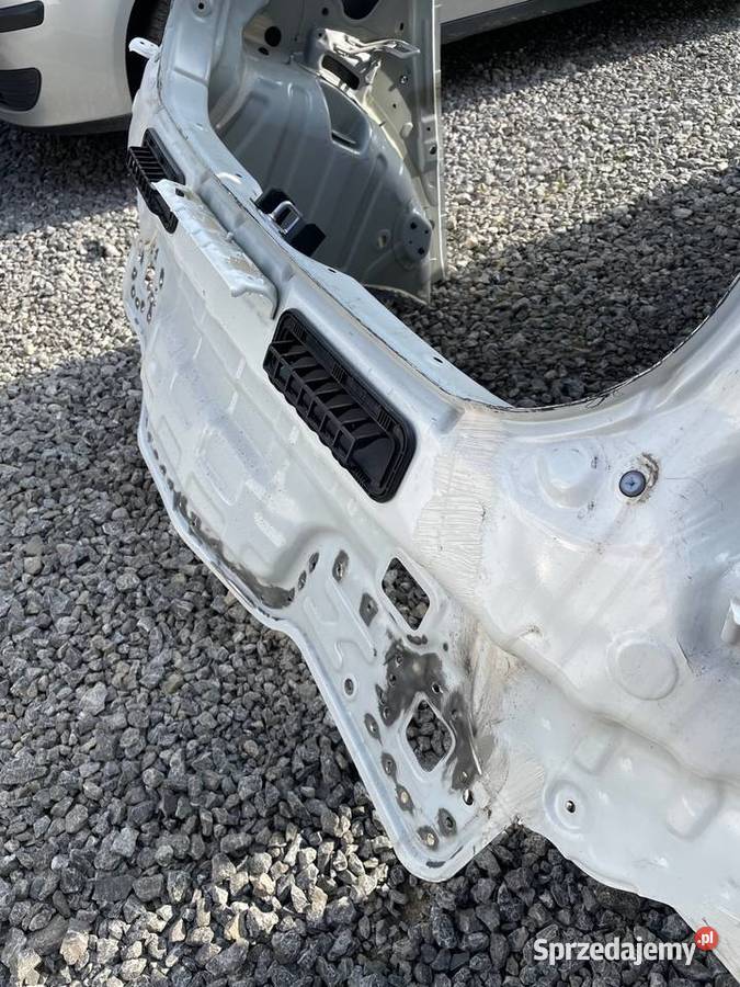 KIA PICANTO III PAS TYLNY Z PODLOGĄ Czarny Dunajec