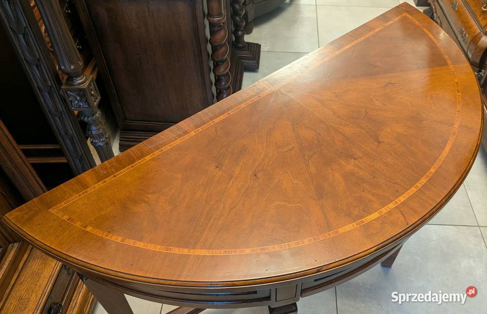 Piękna włoska konsola orzechowasklep Dąbrowa Meble Dąbrowa Górnicza