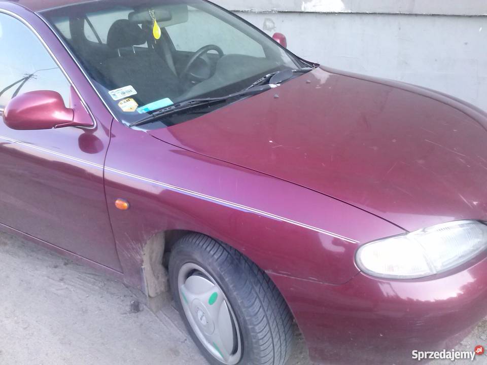 HYUNDAI LANTRA KOMBI 16 16V 1997r światła przeciwmgłowe Lantra Słoszewy