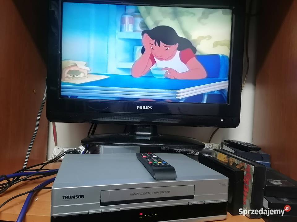 Magnetowid VHS Thomson VTH6400 stereo pilot śląskie Częstochowa