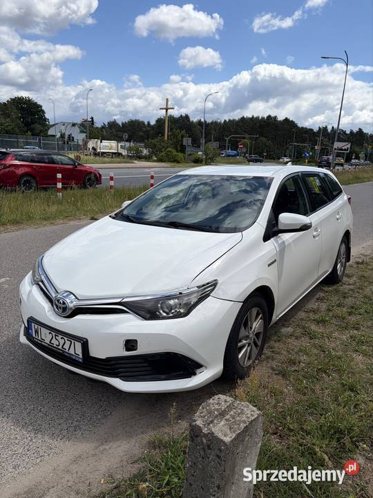 Toyota Auris hybryda sprzedam