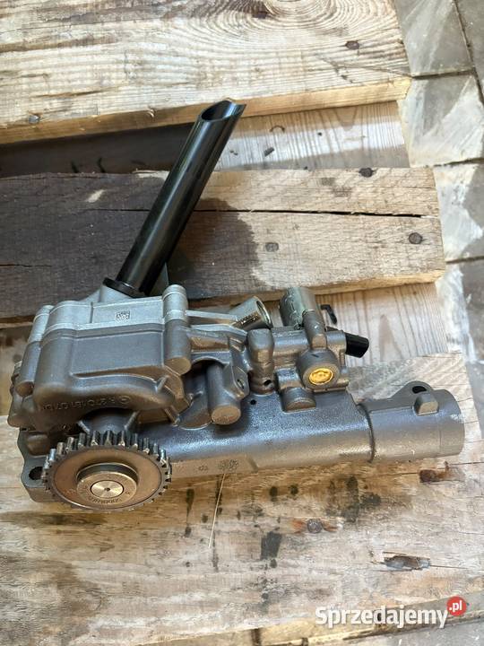 Pompa Oleju Mercedes A2701800339 CLA