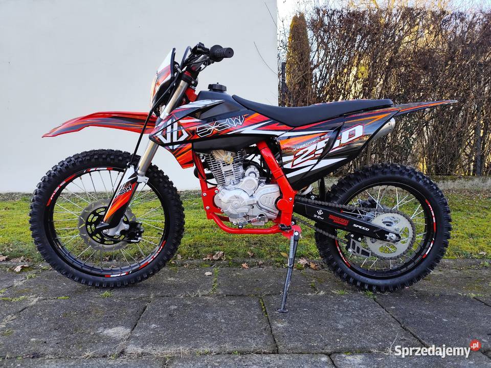 Cross 250 cc NOWY 2118 Duży CROSS Nowy nigdy nie 250cm3 Pilzno sprzedam